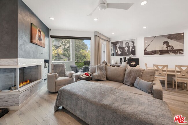 Foto del edificio - 8601 W Knl Dr