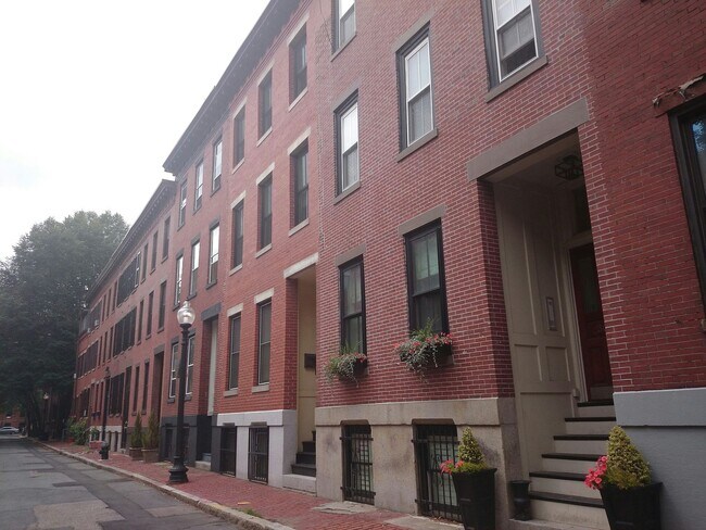 Building Photo - 38 Bradford St