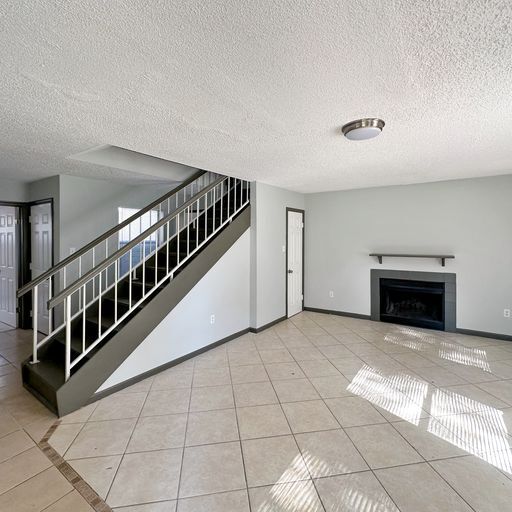 Livingroom - 3433 Yorkfield Dr