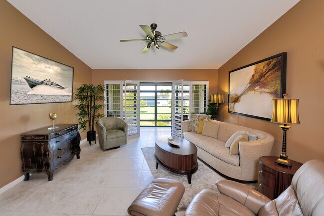 Building Photo - 3071 SE Aster Ln