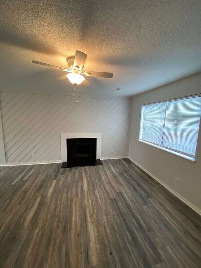 Foto del edificio - Coming Soon Converse Heights Townhouse - 2...