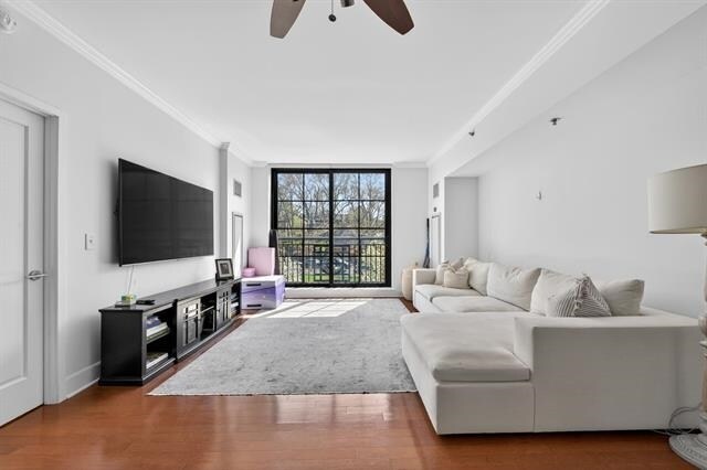 Foto del edificio - 1025 Maxwell Ln