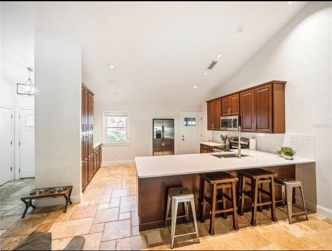 Kitchen - 968 Woodrose Ct