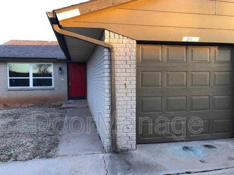 Foto principal - 12411 SW 2nd St