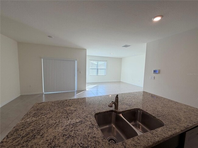 Foto del edificio - 4657 Bernard Blvd