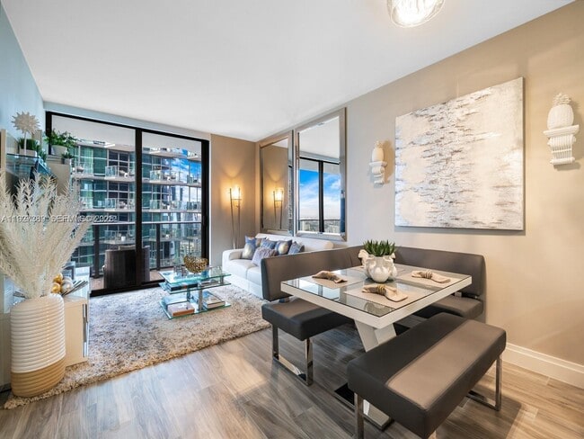 Foto del edificio - 801 S Miami Ave