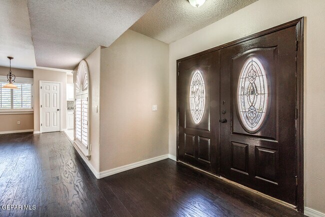 Foto del edificio - 60 Sun Point Ln
