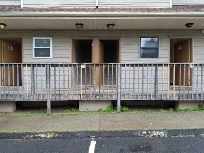 Building Photo - 246 Fairmont Ave