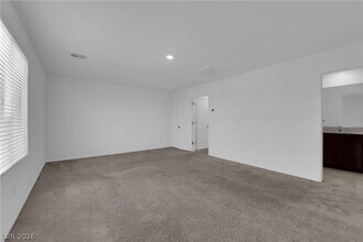 Building Photo - 6421 Broadcloth Ct