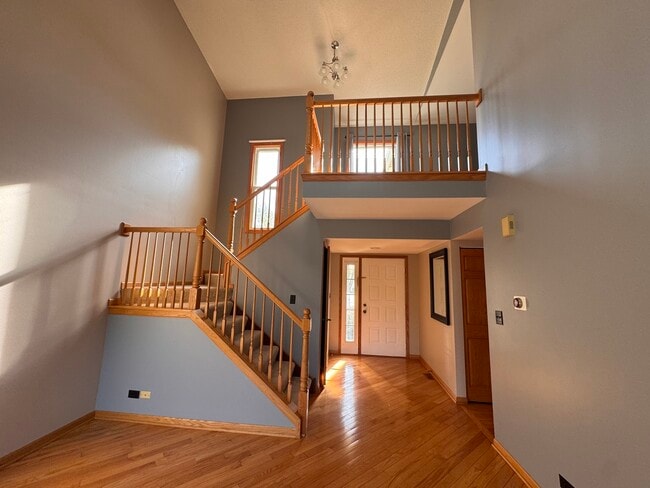 Building Photo - 1661 Estate Cir