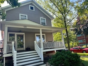 Building Photo - 544 Lyman Ave