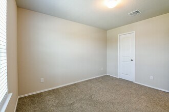 Building Photo - 16744 Lonely Pines Dr