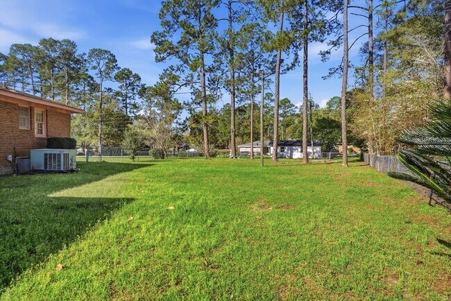 Foto del edificio - 2101 Goldendale Ln