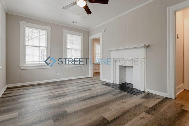 Building Photo - NOW OFFERING $250 OFF FIRST FULL MONTH IF ...