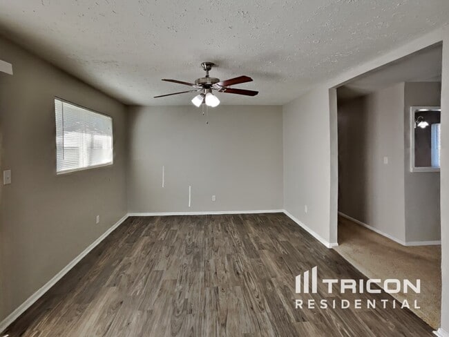 Foto del edificio - 4501 Clover St