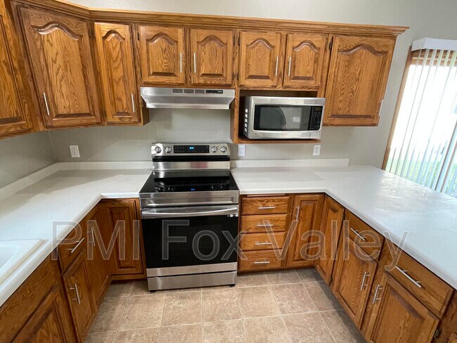 Building Photo - 1522 E Tracia Ln