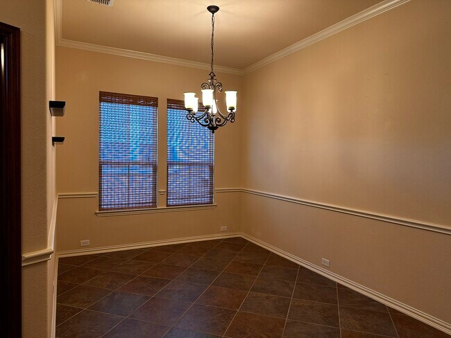Comedor - 3616 Patience Boulevard