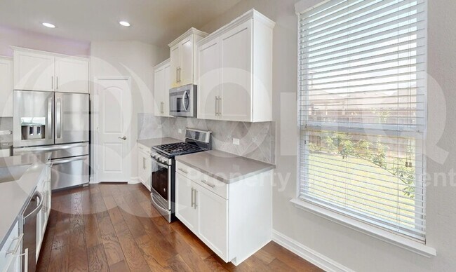 Foto del edificio - 404 Stern Ct