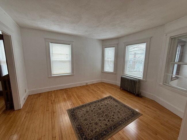 Building Photo - 270-272 Holbrook Rd
