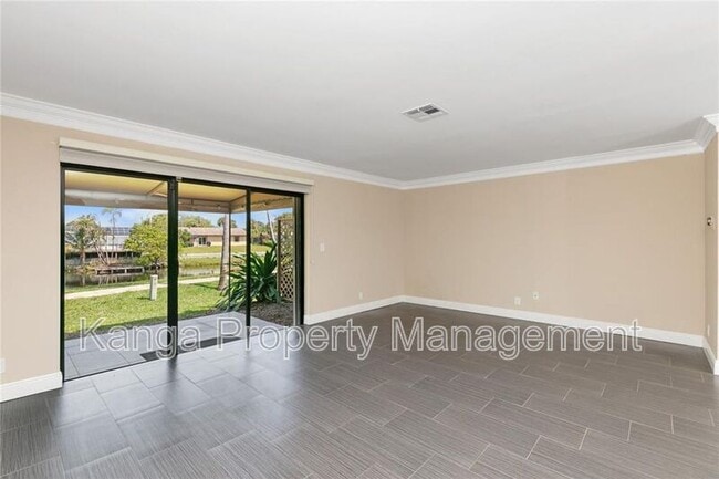 Building Photo - 455 Canal Point N