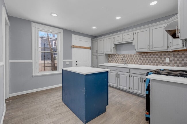 Foto del edificio - 555 Jefferson Ave