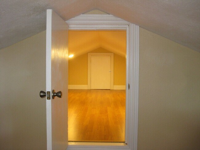 Foto del edificio - Lease 2 Own ...This Great South Springfiel...