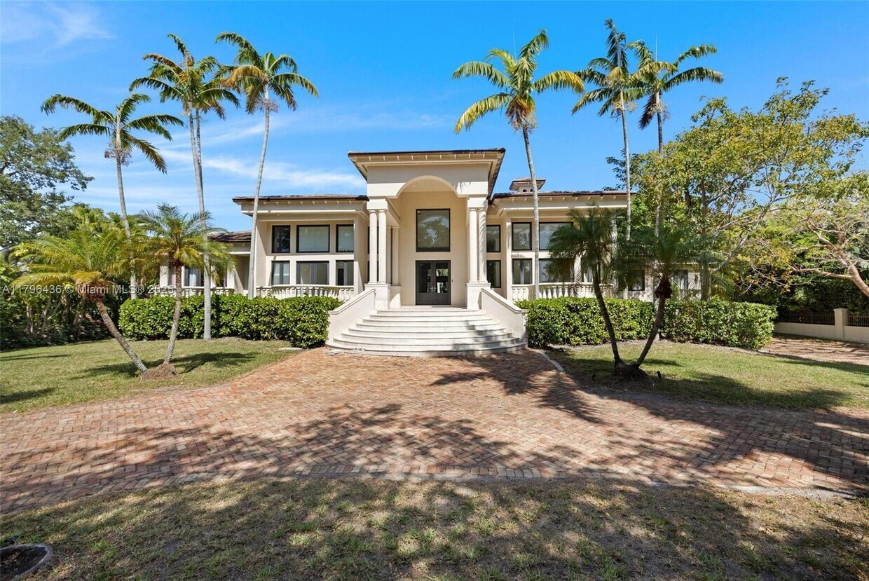 Foto principal - 8112 Los Pinos Cir