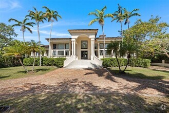 Building Photo - 8112 Los Pinos Cir