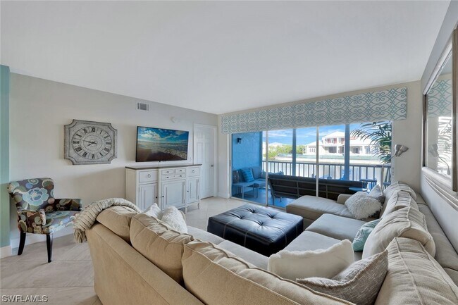 Building Photo - 10684 Gulf Shore Dr