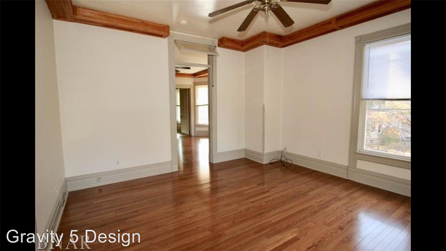 Building Photo - 501 E Grove St