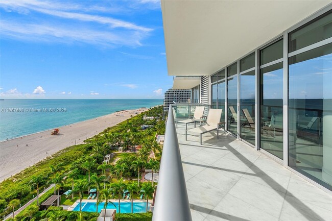 Foto del edificio - 3737 Collins Ave