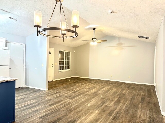 Foto del edificio - 1406 Martin Ave