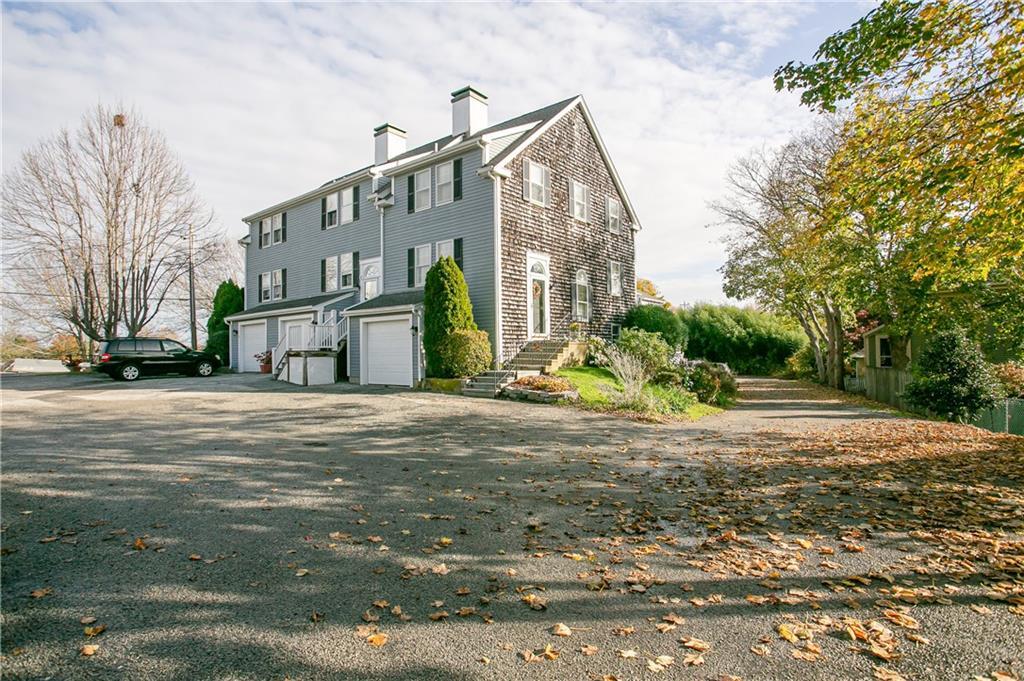 33 Van Zandt Ave Unit 2, Newport, RI 02840 Condo for Rent in Newport