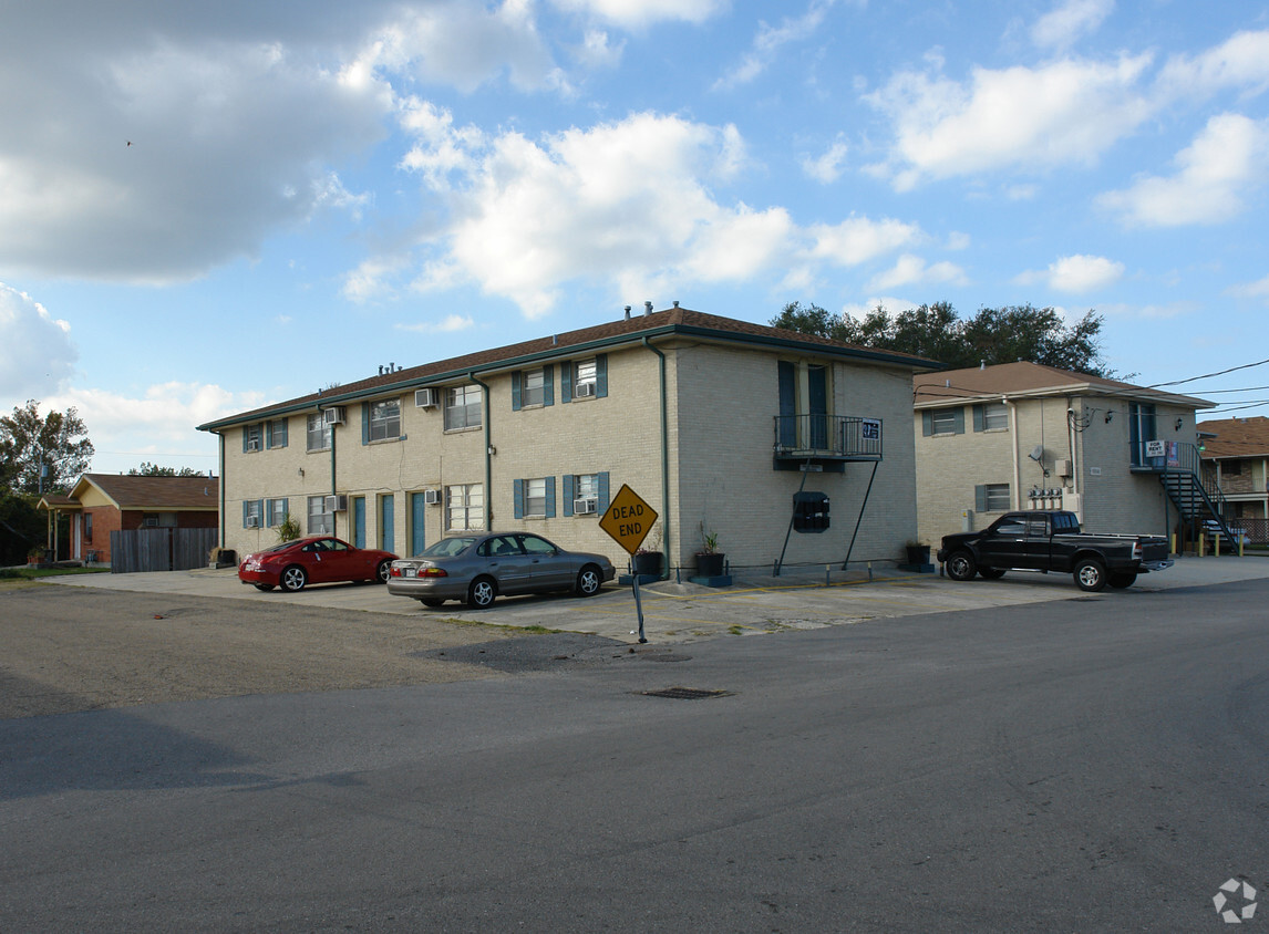 Primary Photo - Carrollton Apartments