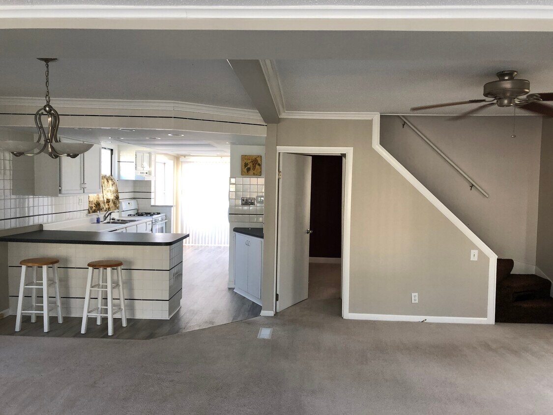 Foto principal - 318 N Gainsborough Ave