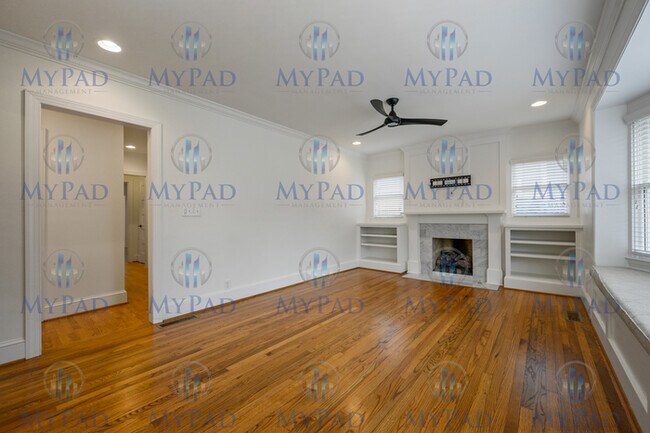 Building Photo - 2317 Melante Dr NE