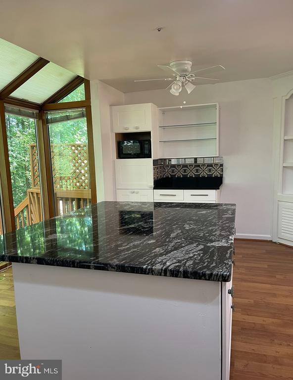 Foto del edificio - 7502 Elioak Terrace