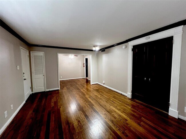 Foto del edificio - 20 Pinedale St