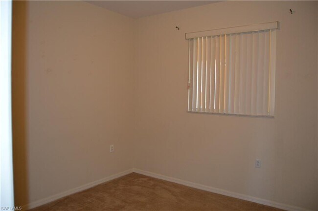 Foto del edificio - 8300 Whiskey Preserve Cir