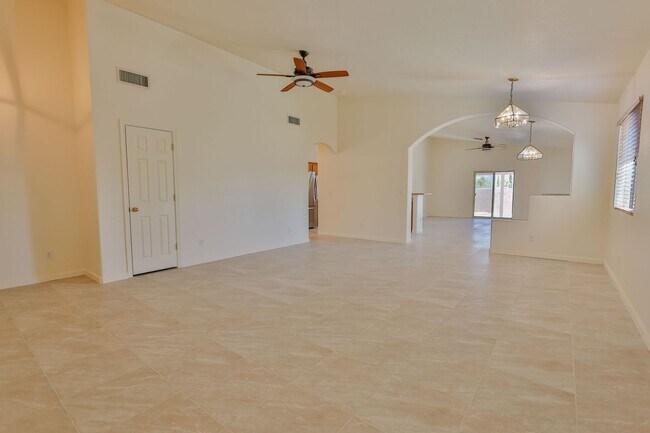 Foto del edificio - 3 Bedroom 2 Bathroom