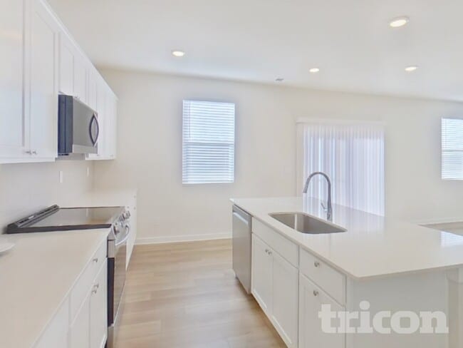 Building Photo - 517 Mountain Vw Dr