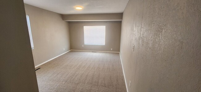 Building Photo - 3218 Canterbury Ln