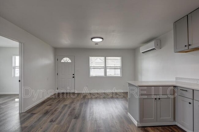 Foto del edificio - 509 E Quincy St