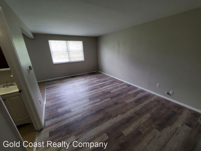 Building Photo - 3 br, 1.5 bath House - 8388 Indian Mound D...
