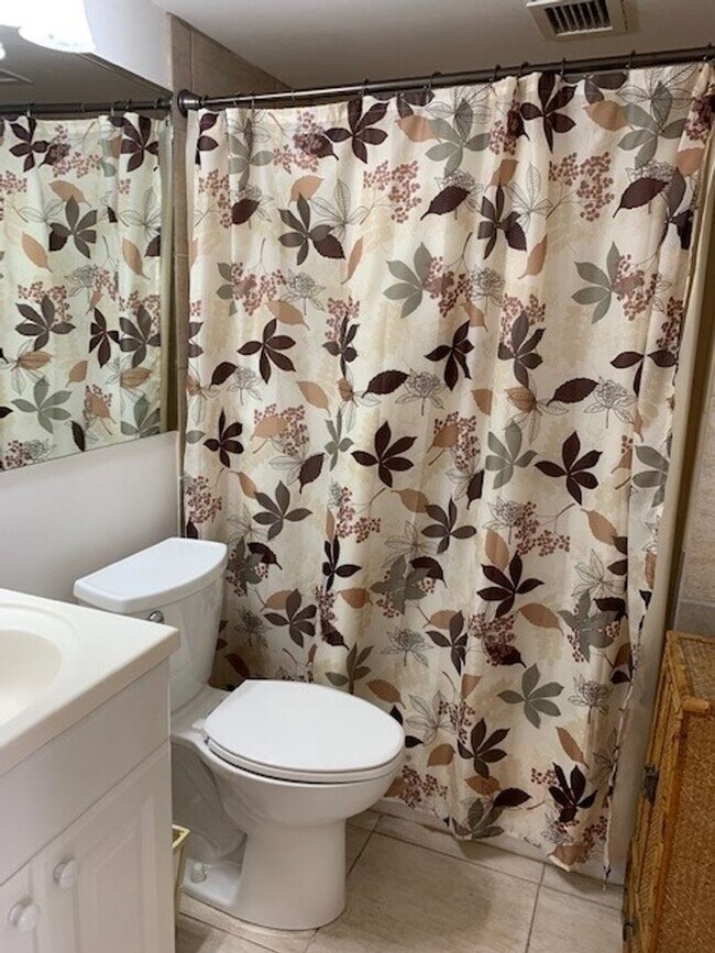 Foto del edificio - Mostly Furnished 2BR/2BA Condo – Ocean & M...