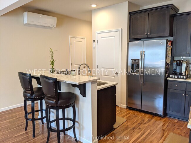 Foto del edificio - 17584 SW Devonshire Way