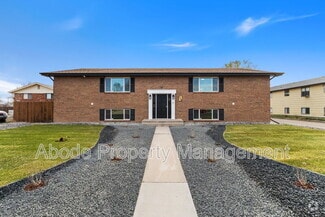 Building Photo - 138 Glenda Dr