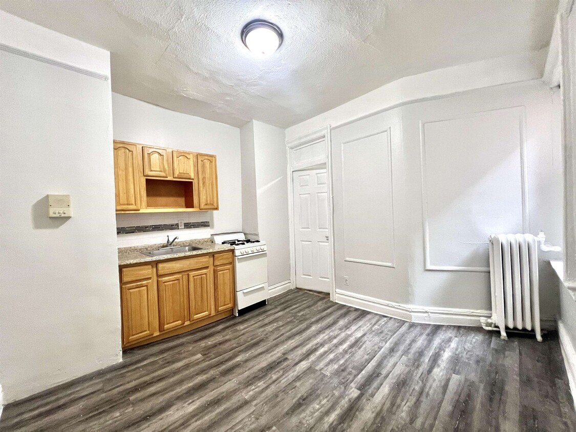 96 Waldo Ave Unit 302, Jersey City, NJ 07306 Condo for Rent in Jersey