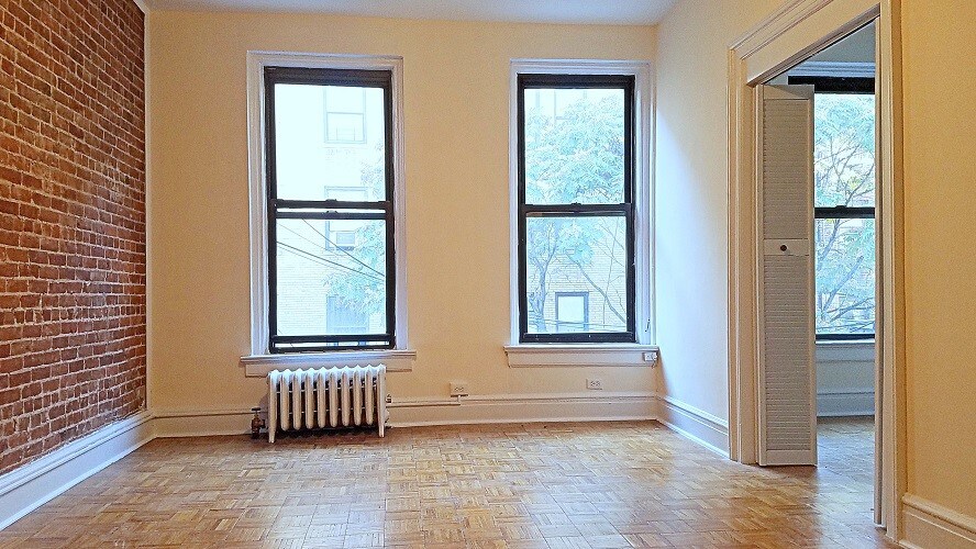 Primary Photo - 142 W 72nd St