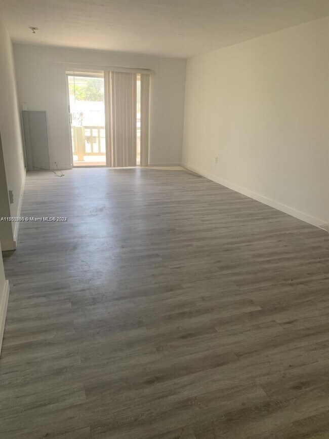 Foto del edificio - 12890 NE 8th Ave